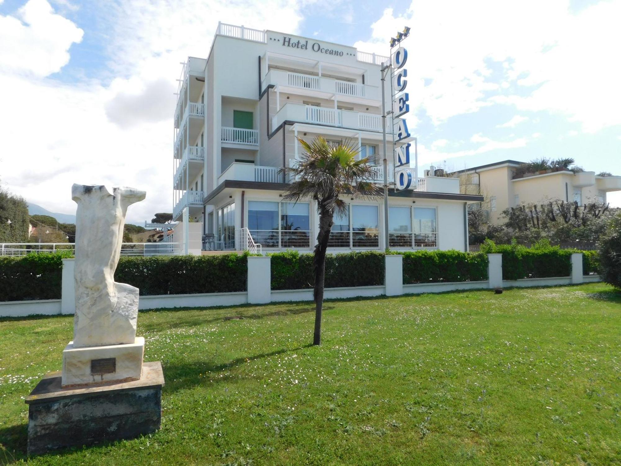 Hotel Oceano Marina di Pietrasanta Exterior photo