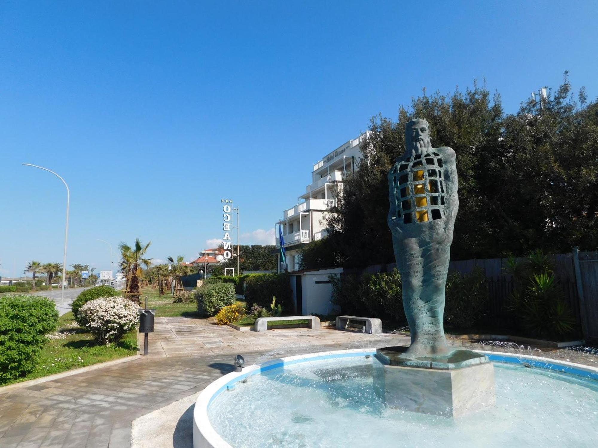 Hotel Oceano Marina di Pietrasanta Exterior photo
