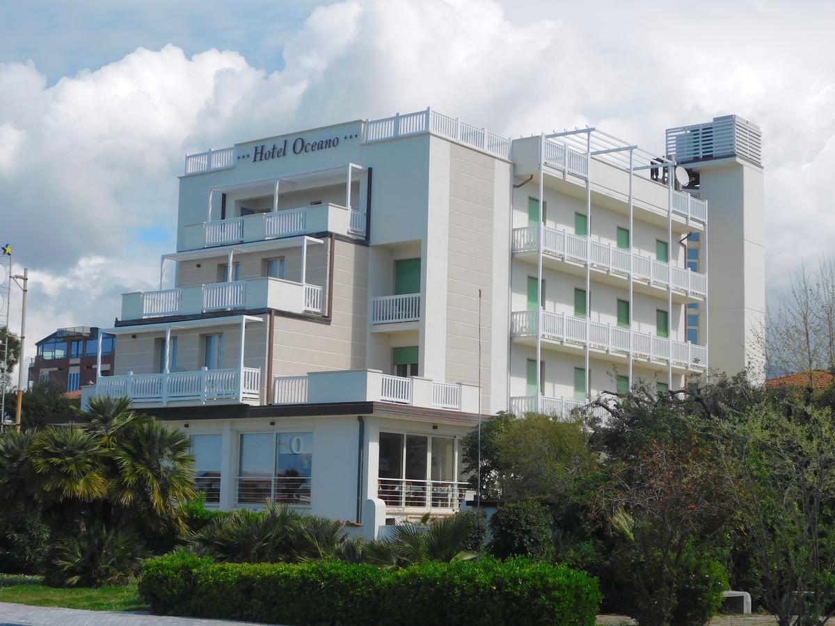 Hotel Oceano Marina di Pietrasanta Exterior photo